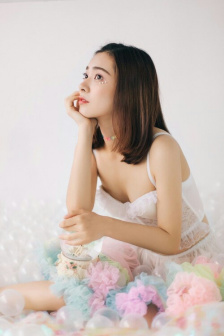 三妻四妾